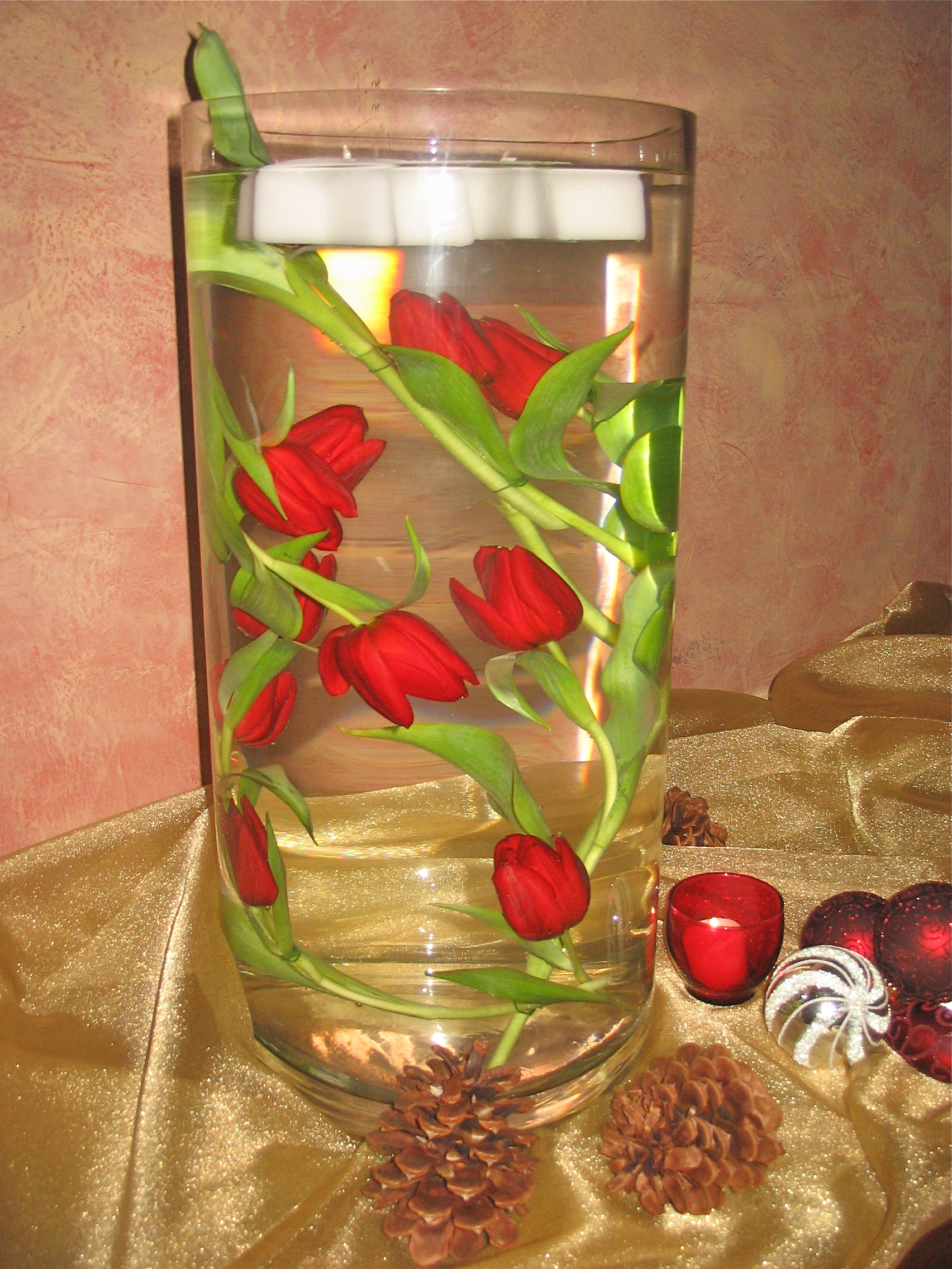 17floatiing tulips.JPG