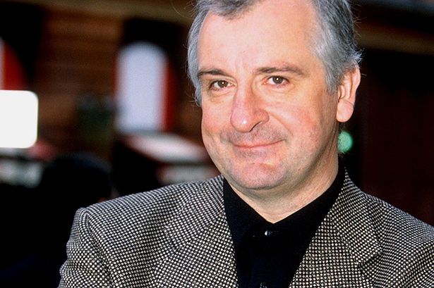  Douglas Adams 