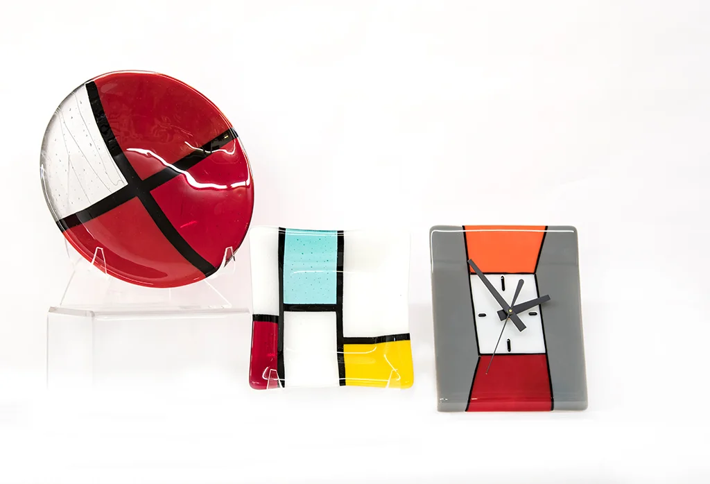 Glass artists Jeanne Bosko and Libby Kirk will be discussing the process to create Glass Art