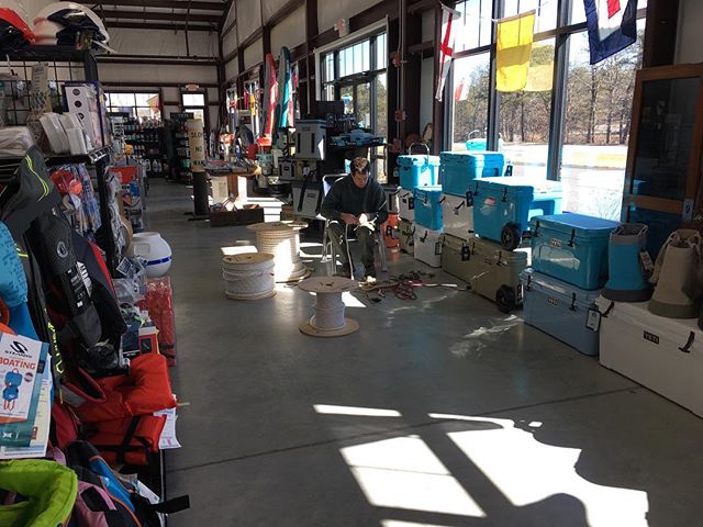 Splicing mooring lines on this first Saturday of the season! And all the new Yeti colors and styles are here! 
#splicing #boatsupplies #yeticoolers #capecod #boating #marinestore