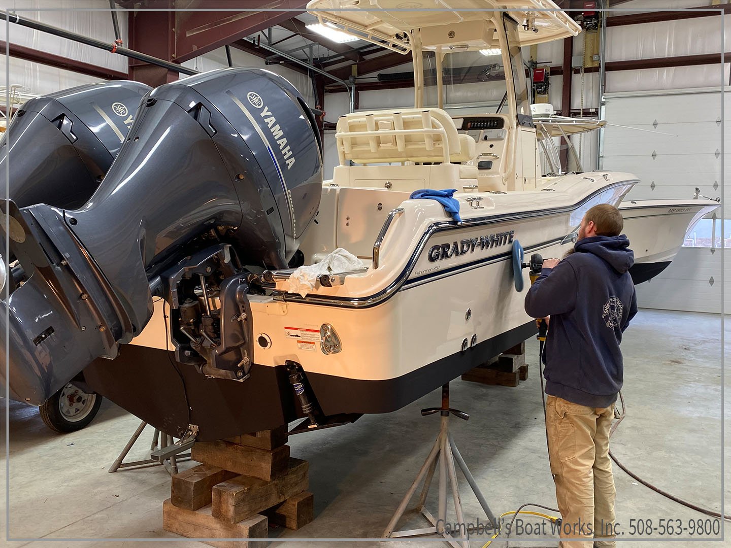 boat-buffing-waxing-detailing.jpeg