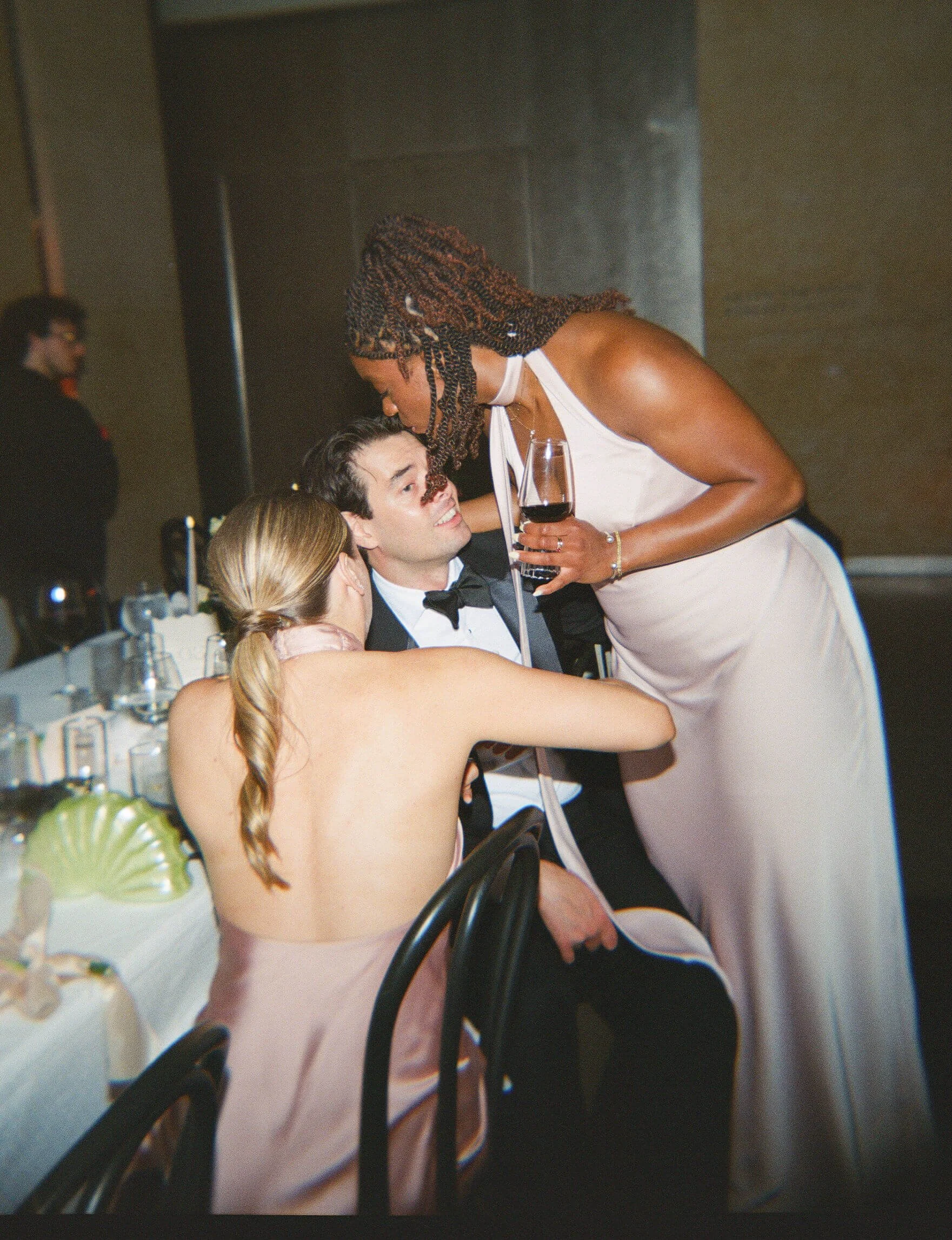 film wedding photography barnes foundation philadelphia museum art