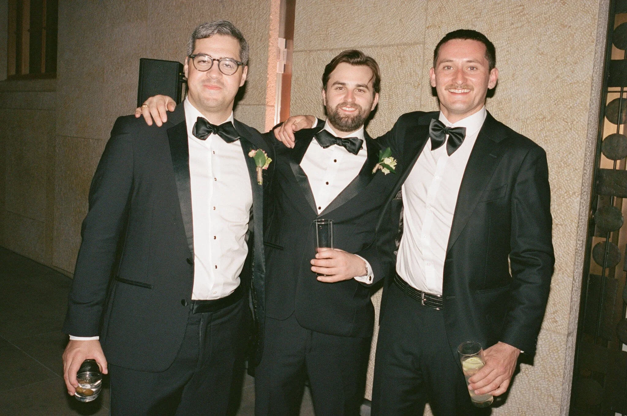 film wedding photography barnes foundation philadelphia museum art