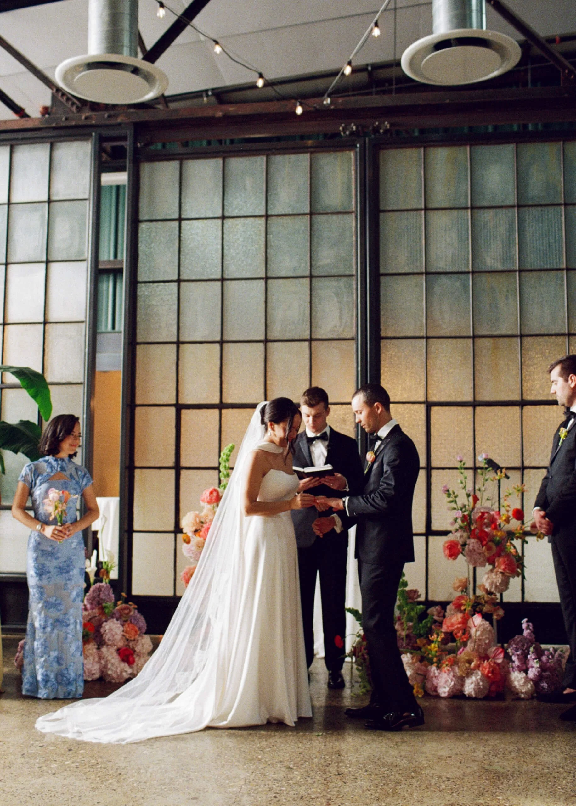 philadelphia film wedding photographer lilah candid documentary style