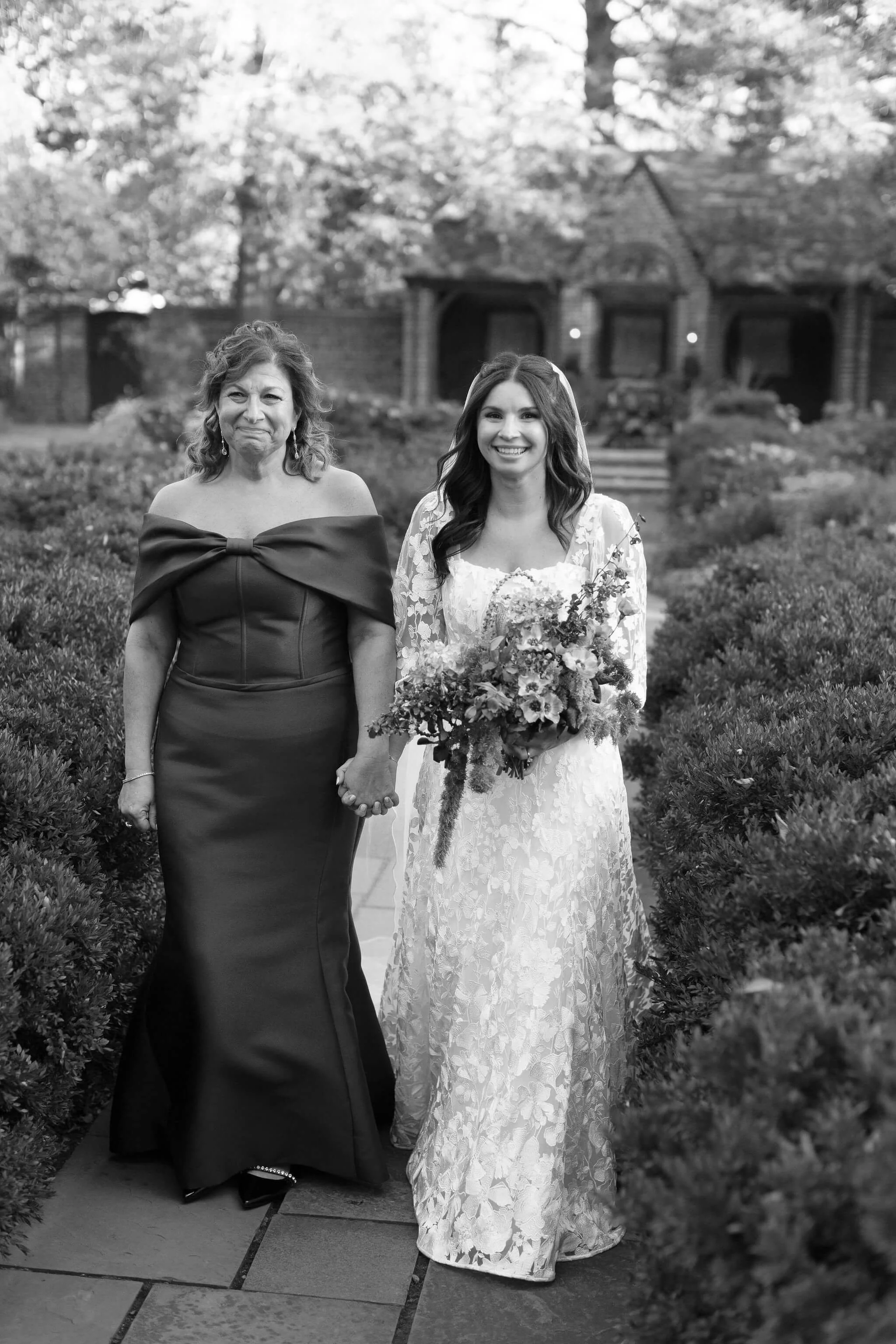 film-wedding-photographer-greenville-country-club-wilmington-delaware16.jpg