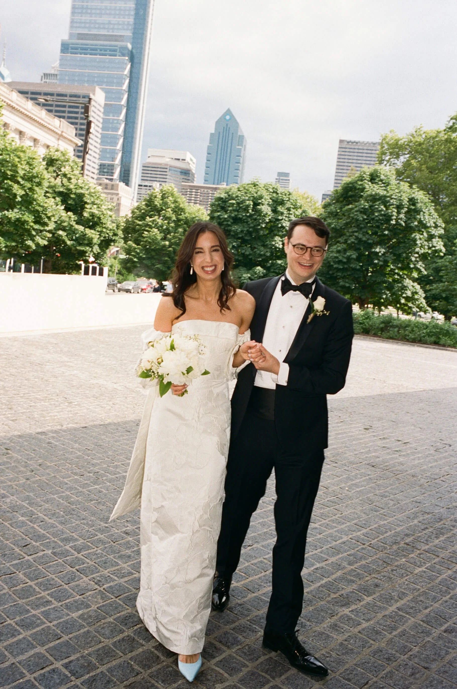 film wedding photography barnes foundation philadelphia museum art