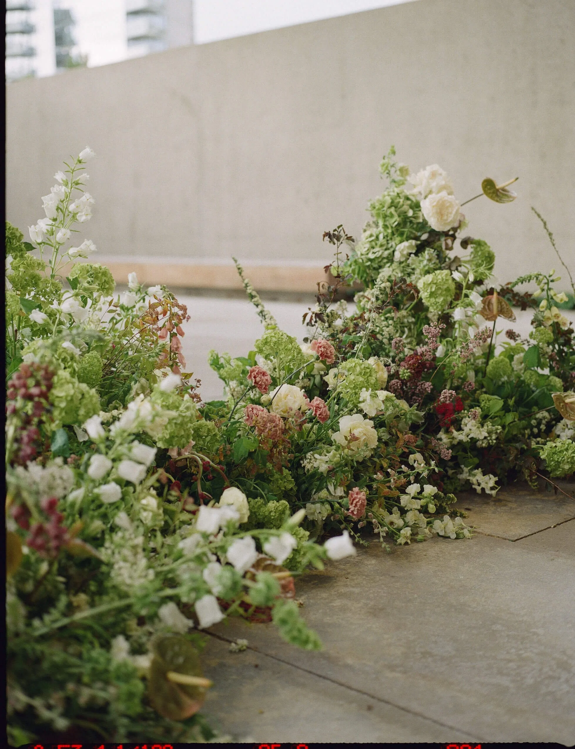film wedding photography barnes foundation philadelphia museum art