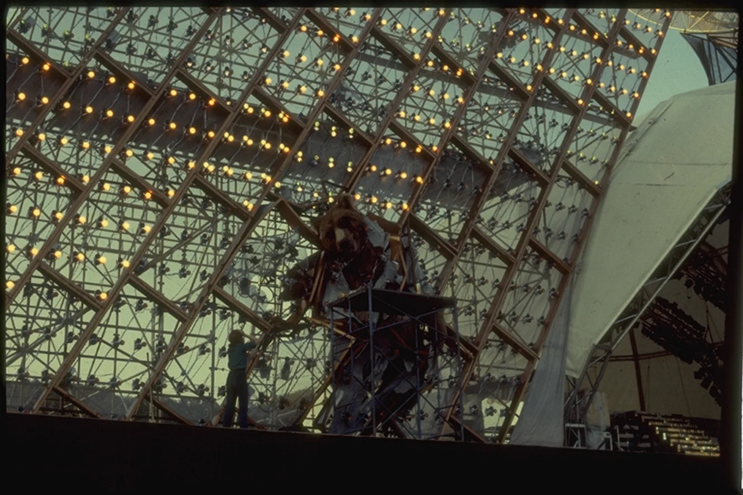 Predator - show #5.jpg