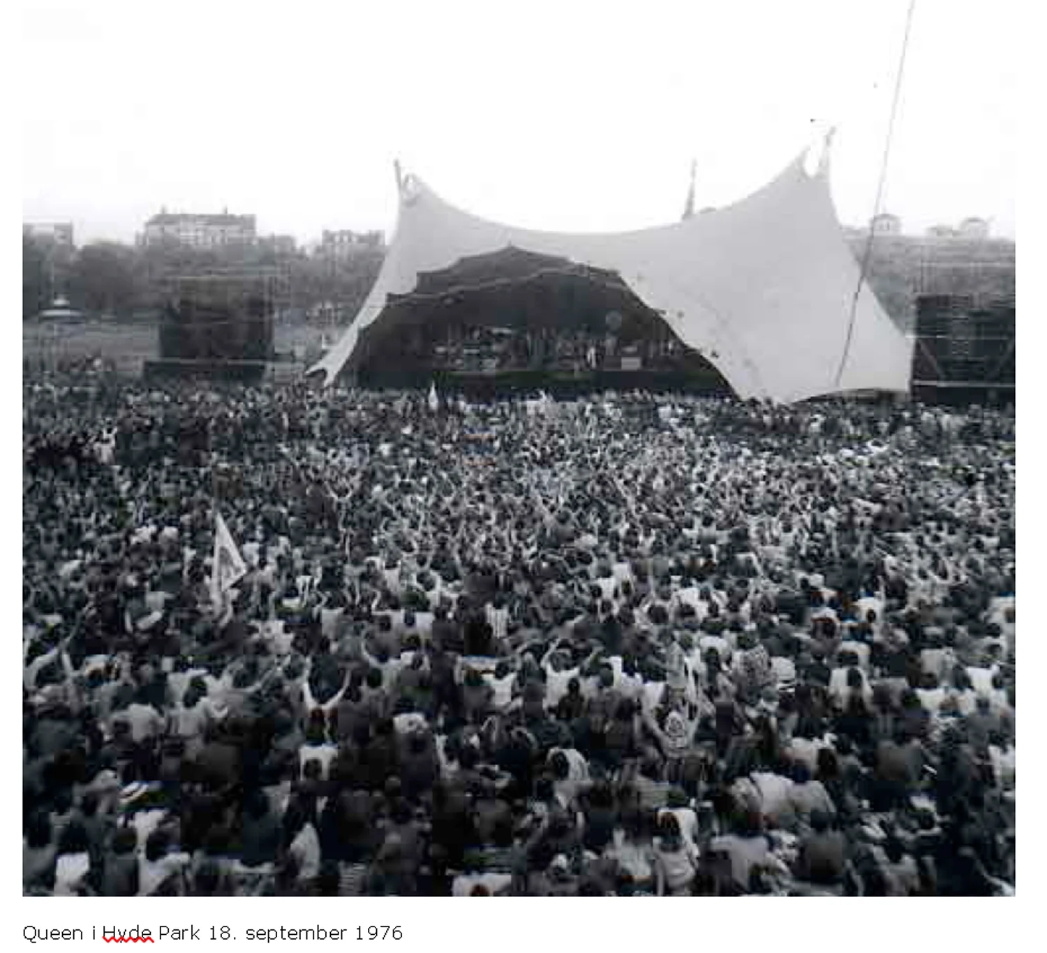 Queen Hyde Park '76.jpg