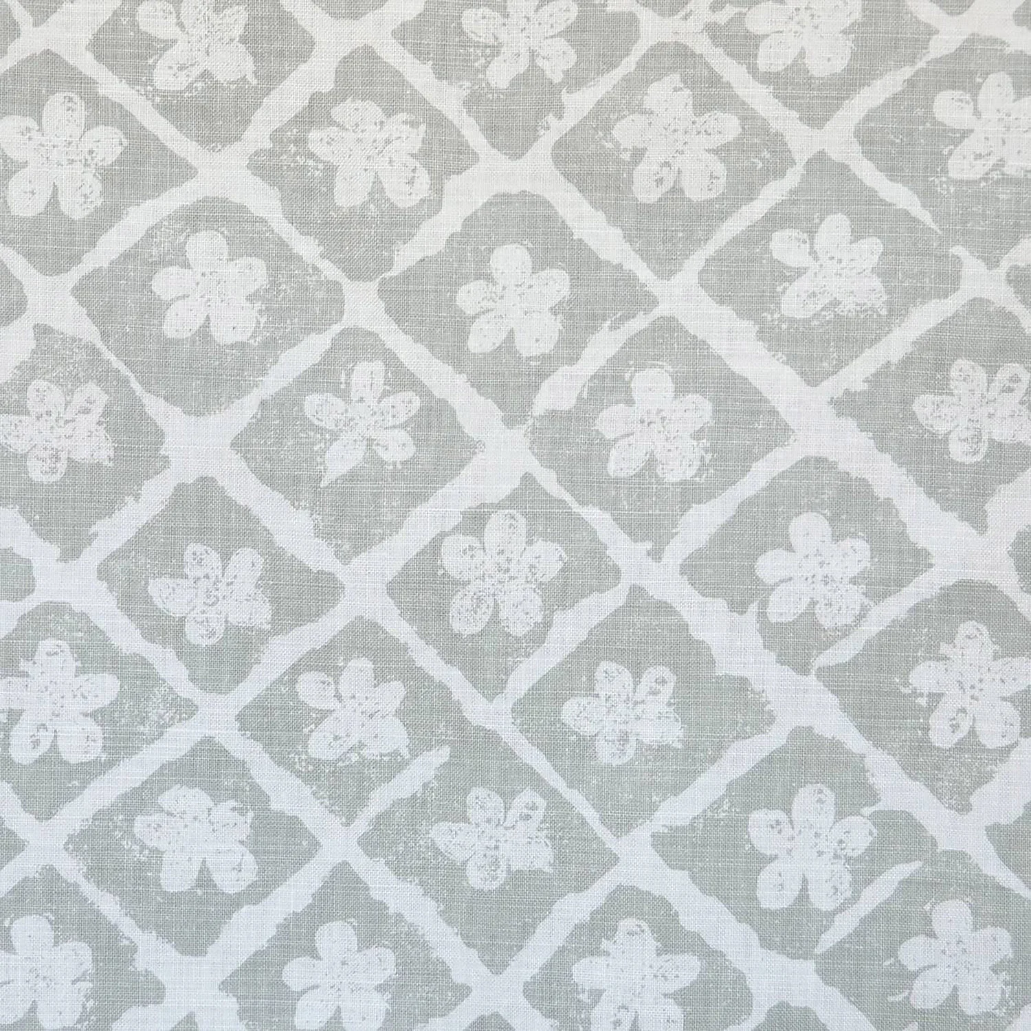 <p><strong>POMEROY</strong>french grey/oyster 9000-06<a href=/collection-3/pomeroy-french-grey-9000-06>More →</a></p>
