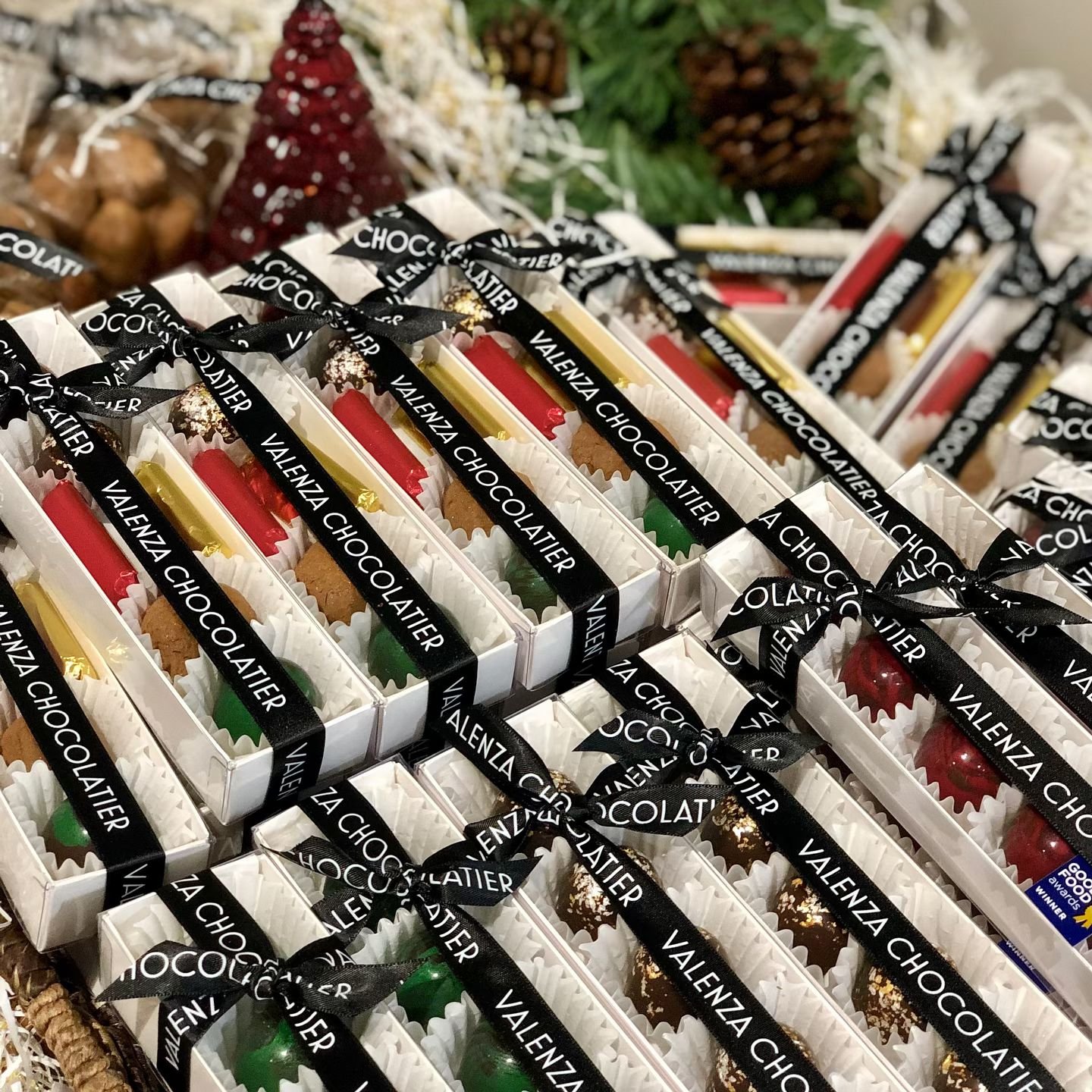 Head to our Cioccolato Shop (🔗 in Bio) for our HOLIDAY COLLECTION! Preorder deadline is Sunday, Dec. 8th (or until sold out). We are offering all your favorites!
* Shipped orders will go out either Monday, Dec. 16th or Tuesday, Dec. 17th and local