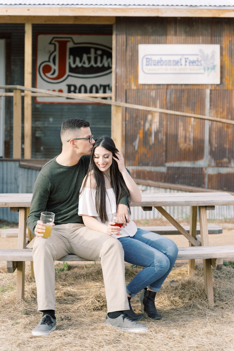 Fox-12-Beer-Engagement-Session-Holly-Marie-Photography-12.jpg
