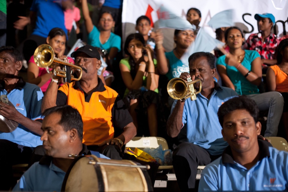 Noise makers (© Lee Bazalgette)