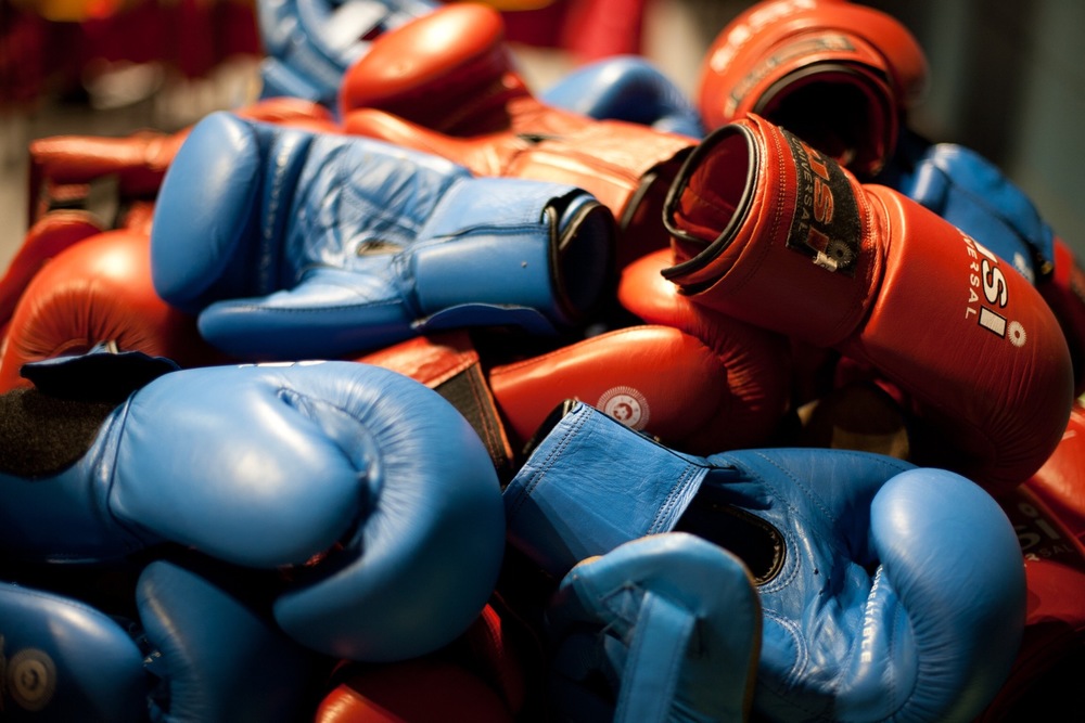 Boxing gloves (© Lee Bazalgette)