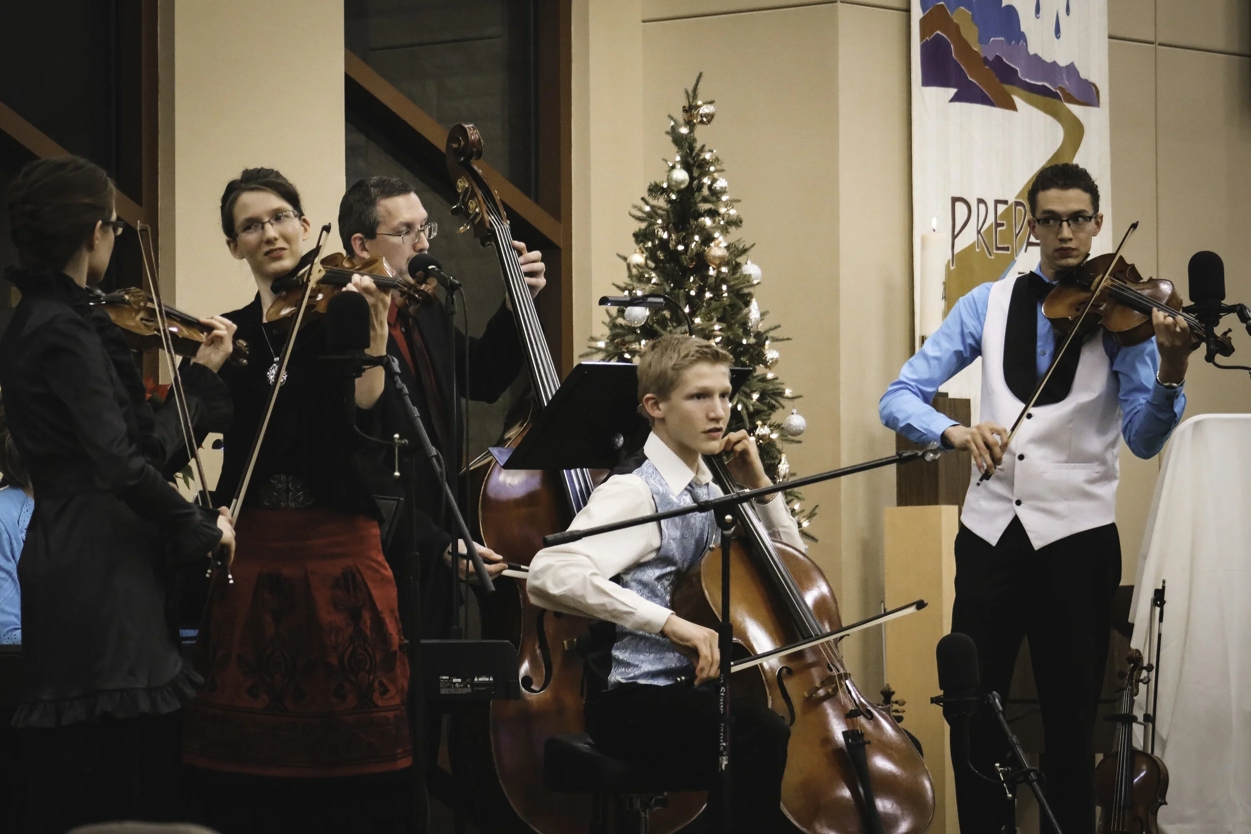 We never tire of the thrill of making music live!