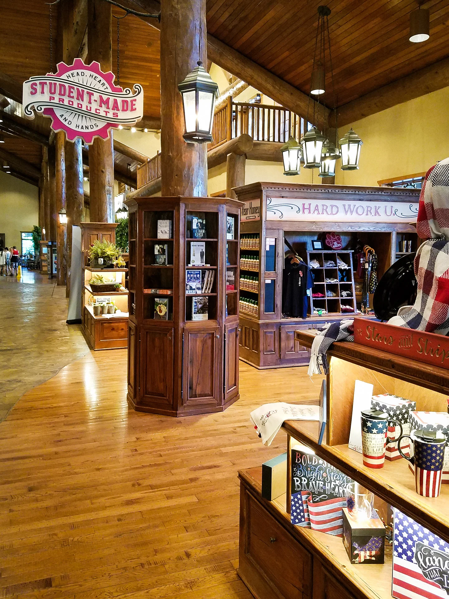 Best American Food in Branson, Missouri at the Keeter Center! — The