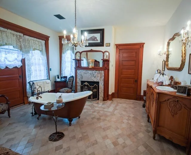 Behind the Scenes at the Queen Anne Mansion in Eureka Springs, AR