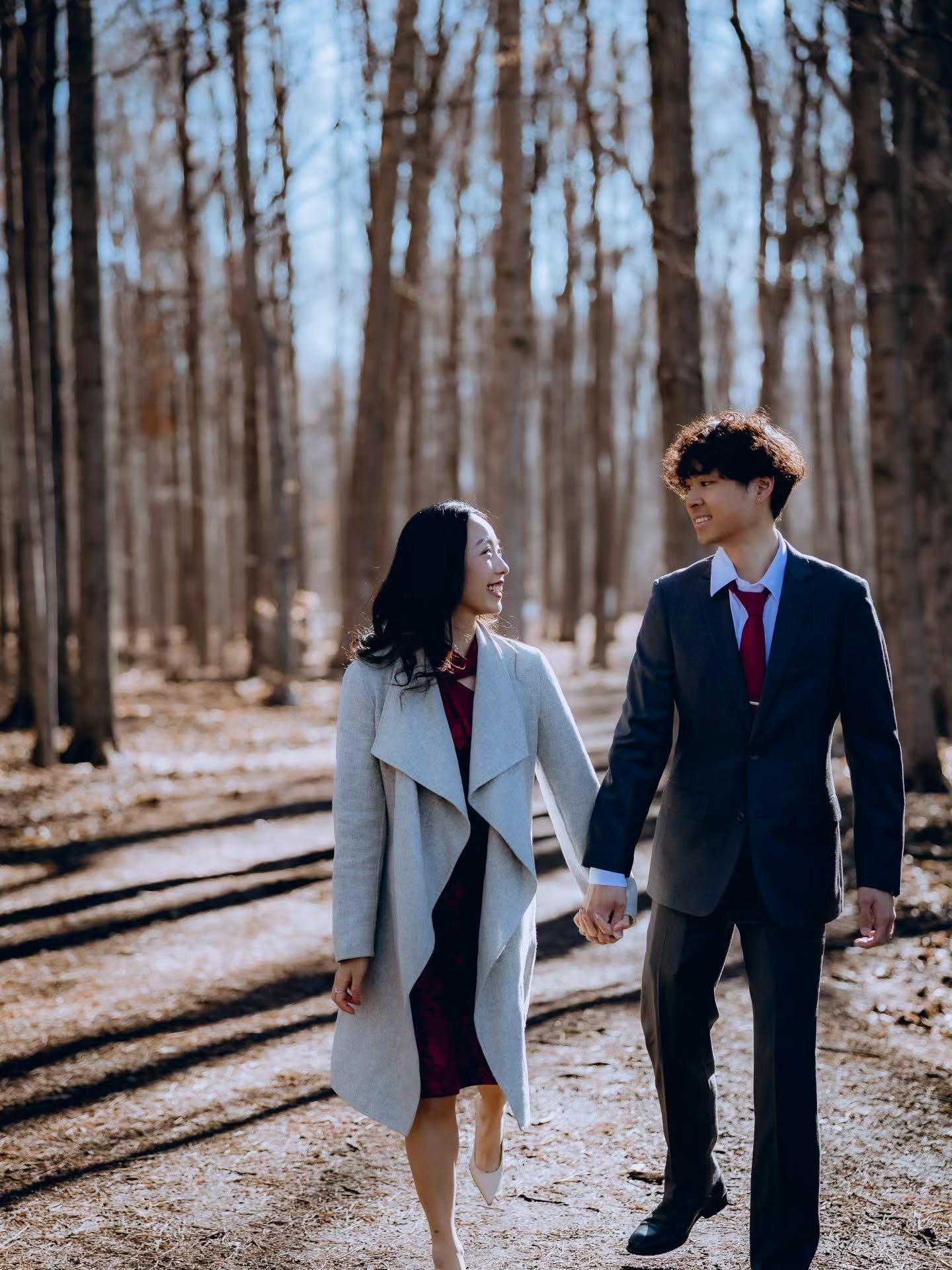 Less than 24 hours ago...
And it already feels like a movie. 

Just a few frames from yesterday's celebration!

Be honest! Puppy or no puppy?