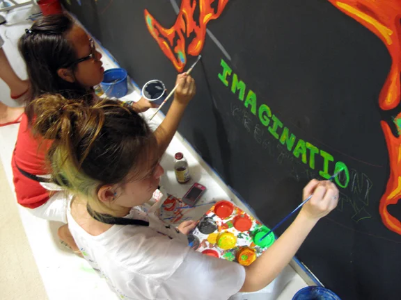 WAM_cellSignalingMural_smll.jpg