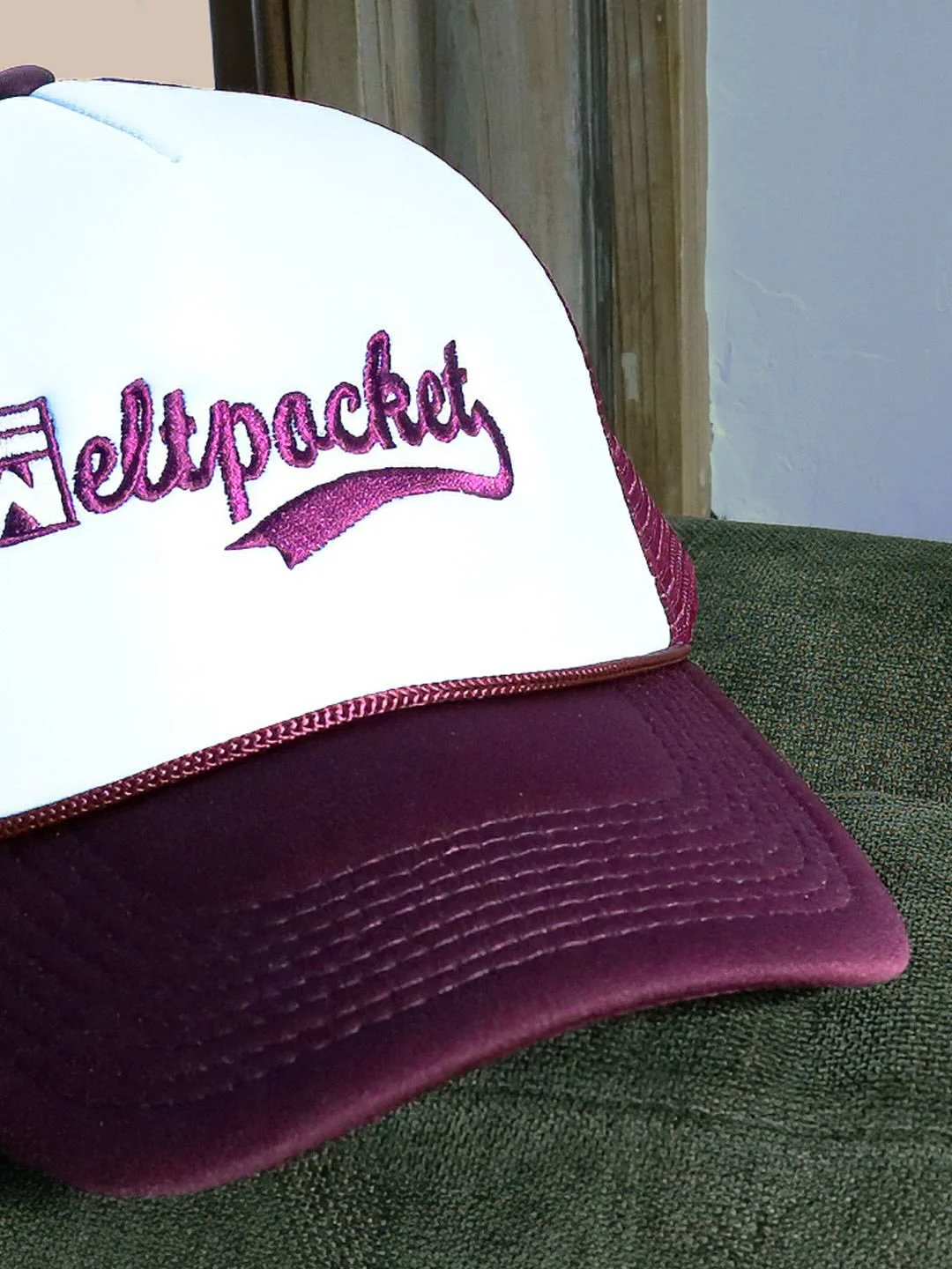 Are baseball and tennis 🎾 ima closer family than ping pong?
.
.
.
.
#truckerhat 
#weltpocket
#satinstitch 
#bnpparibas