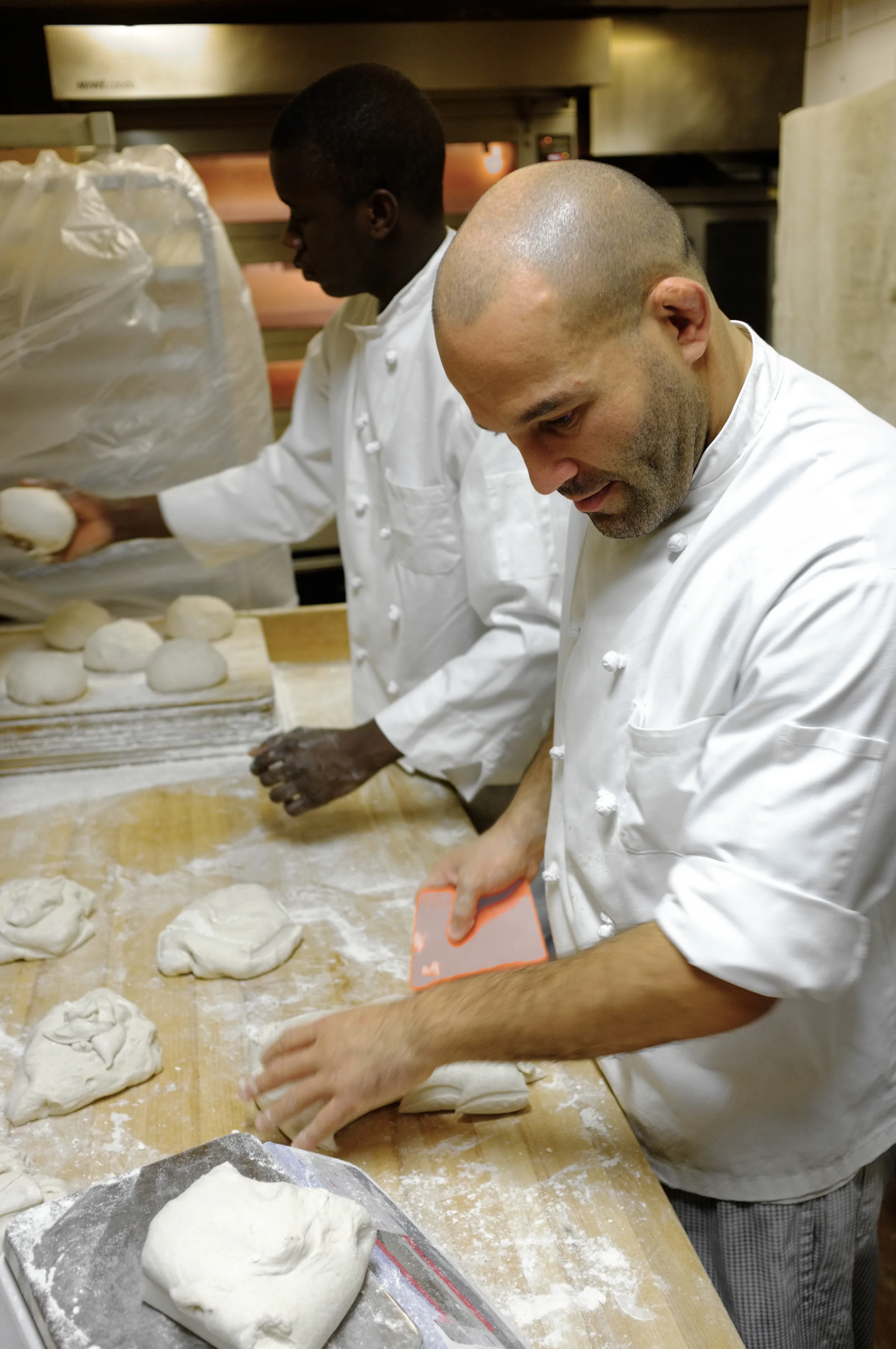 Portioning out dough