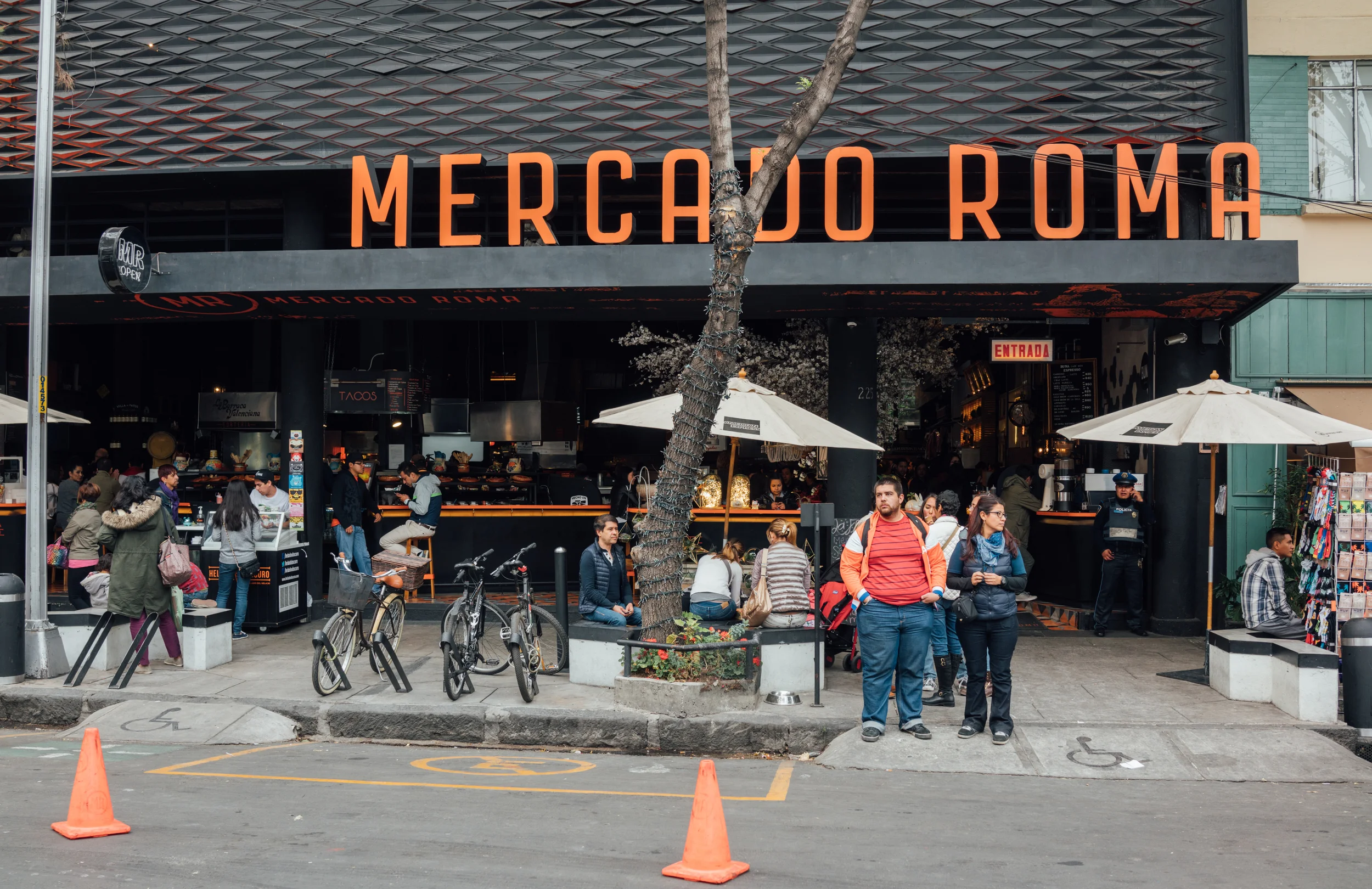 Mecado Roma in Roma, Mexico City, is a haven for foodies