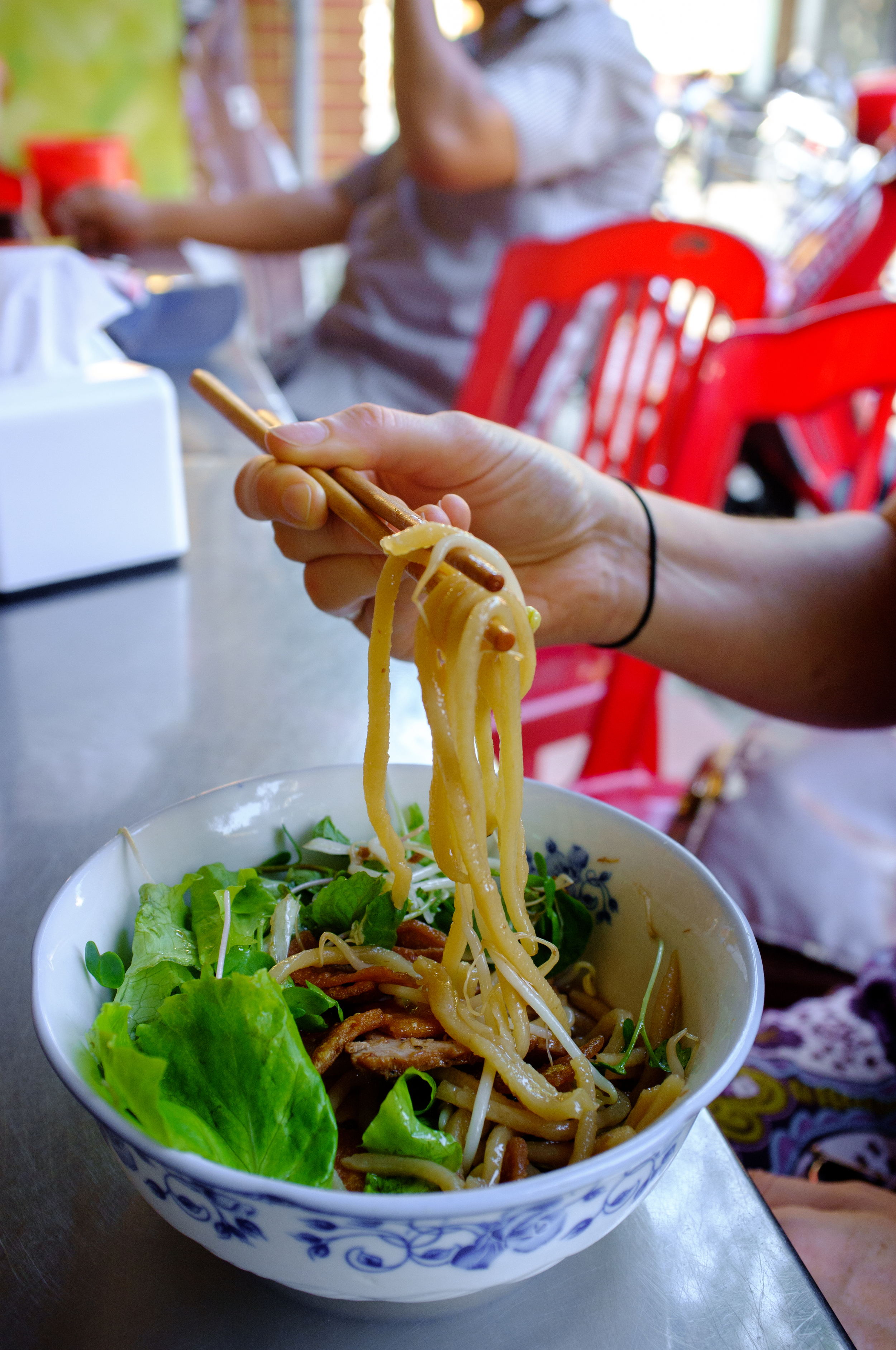 The noodles in cao lầu have an udon-like texture