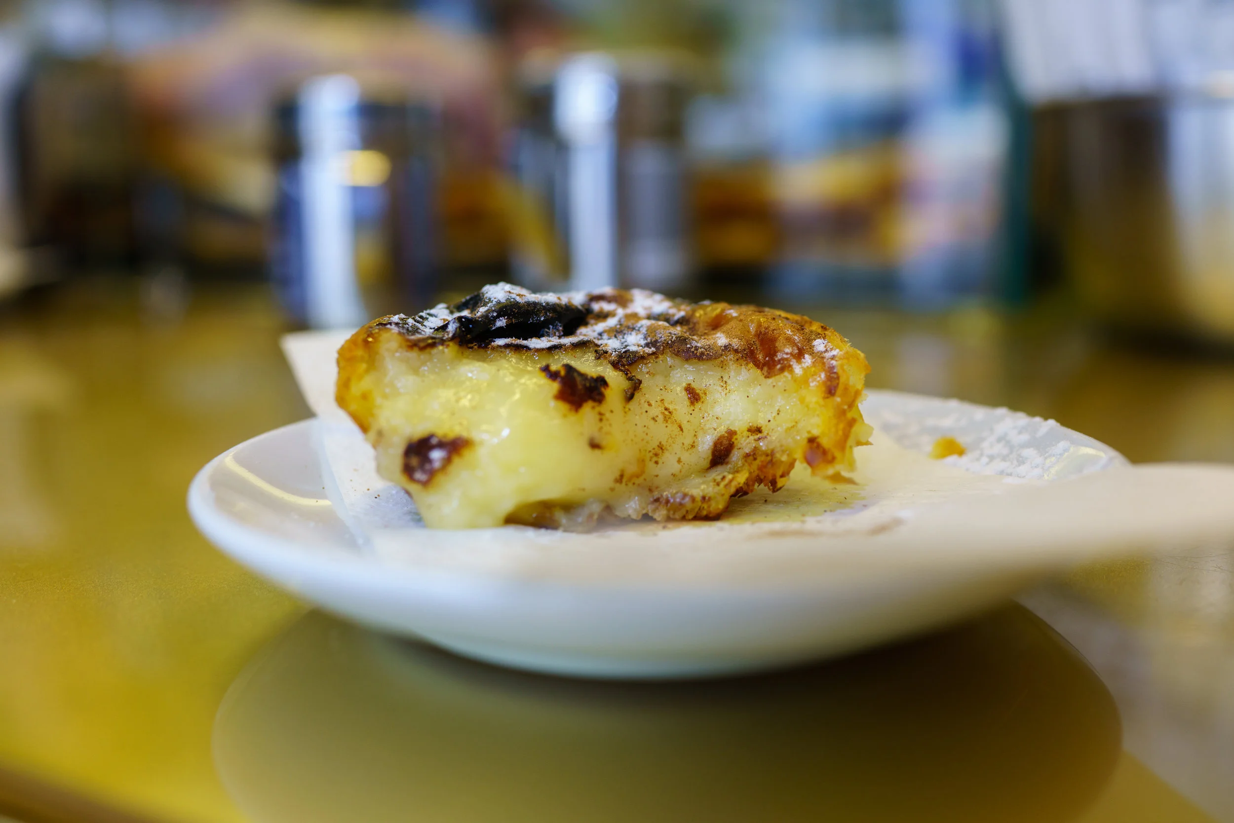 Pastel de nata cross-section