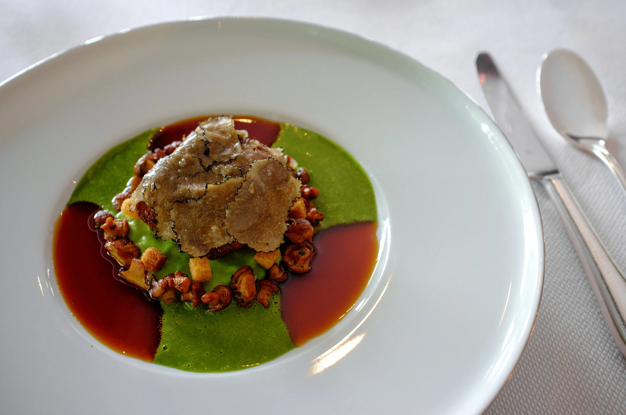 Sweetbread, Green Pea, Green Herb, Truffle