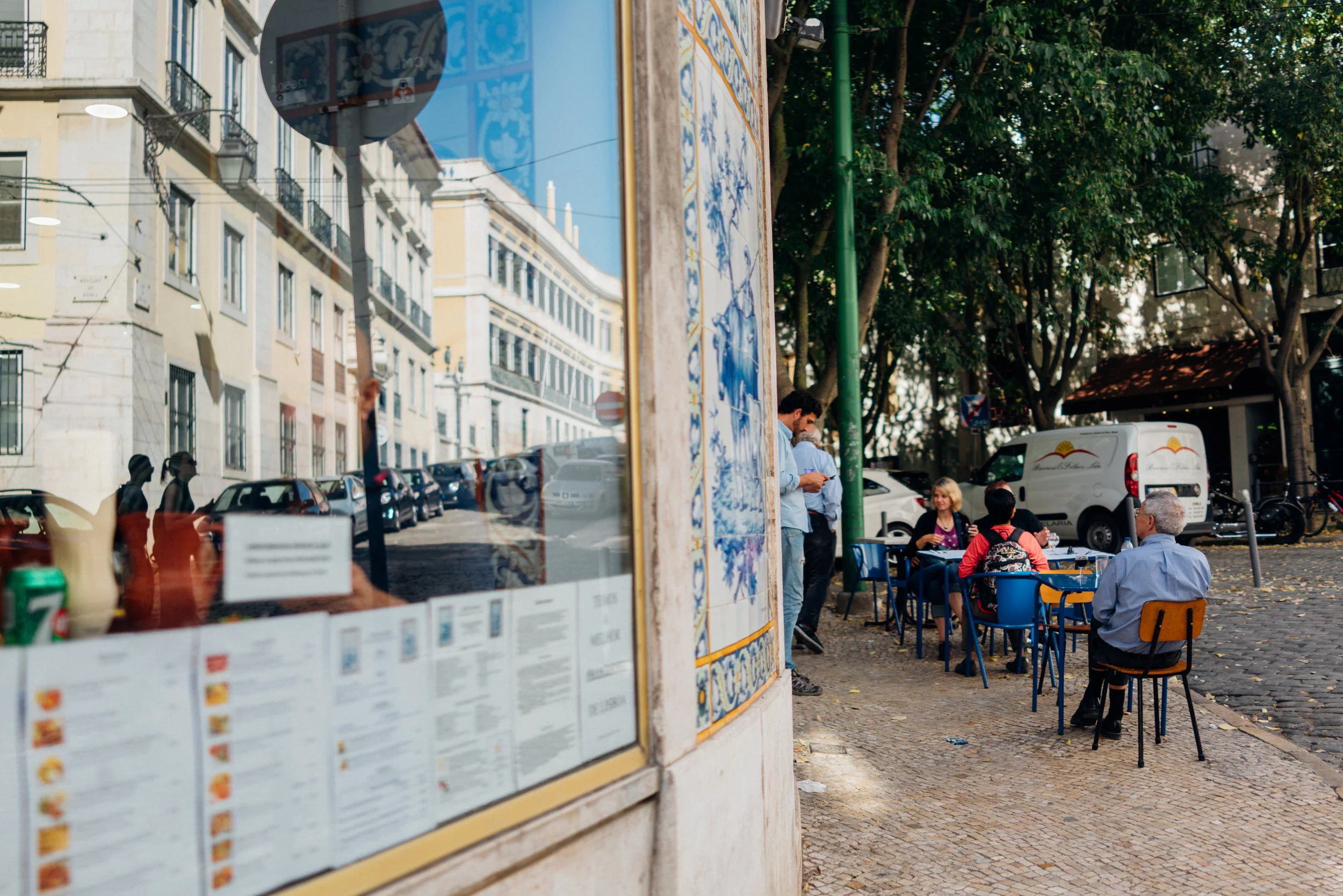 A local café not far from our Bairro Alto apartment