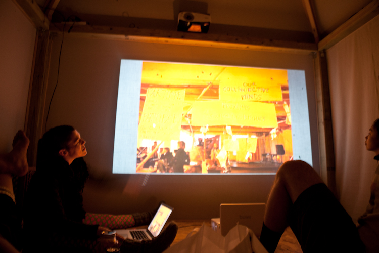 Anne Goldenberg presents her work in the structure.