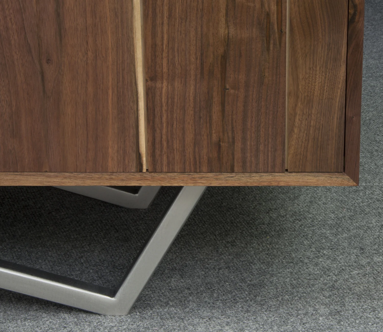 modernist.Credenza.detail.2.SqSp.jpg