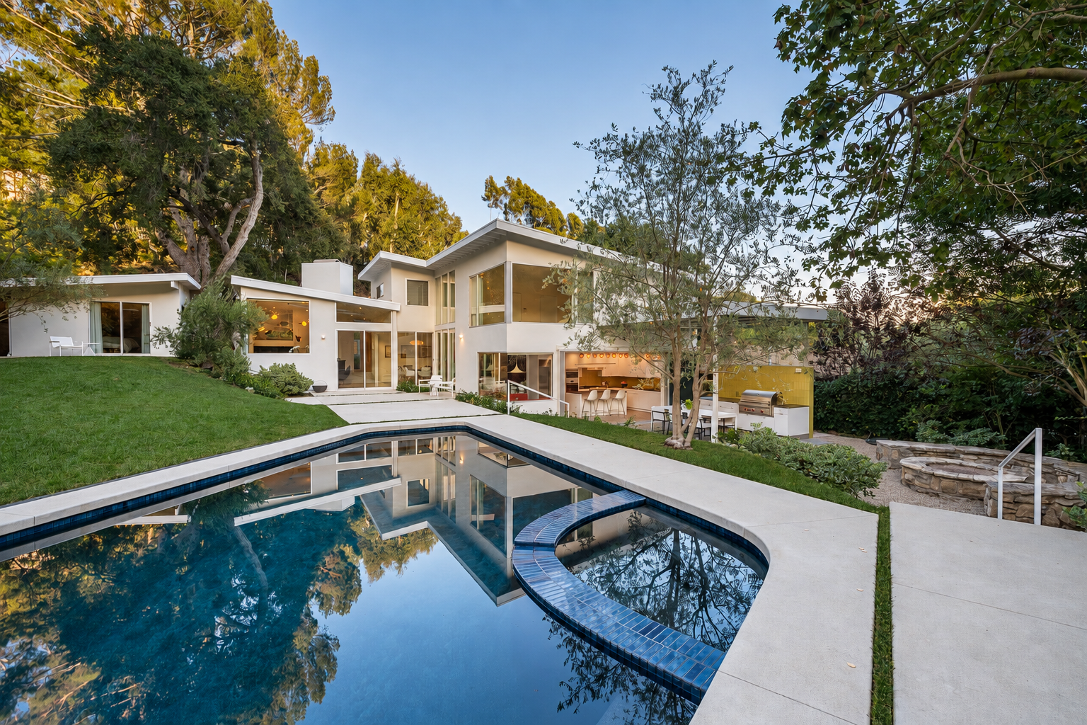 contemporary-residence-mandeville-canyon-architect EXT.png