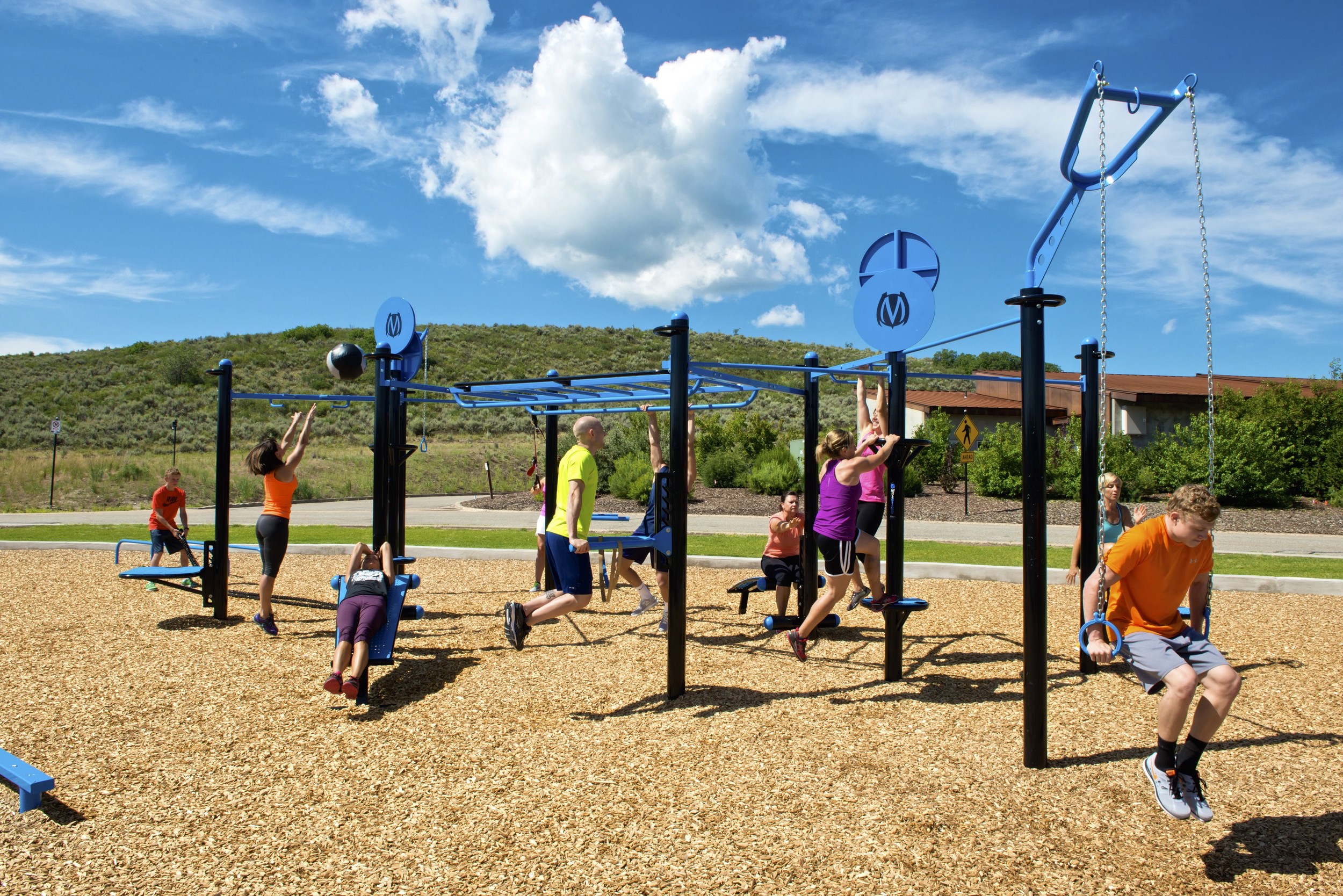 Group outdoor workout equipment