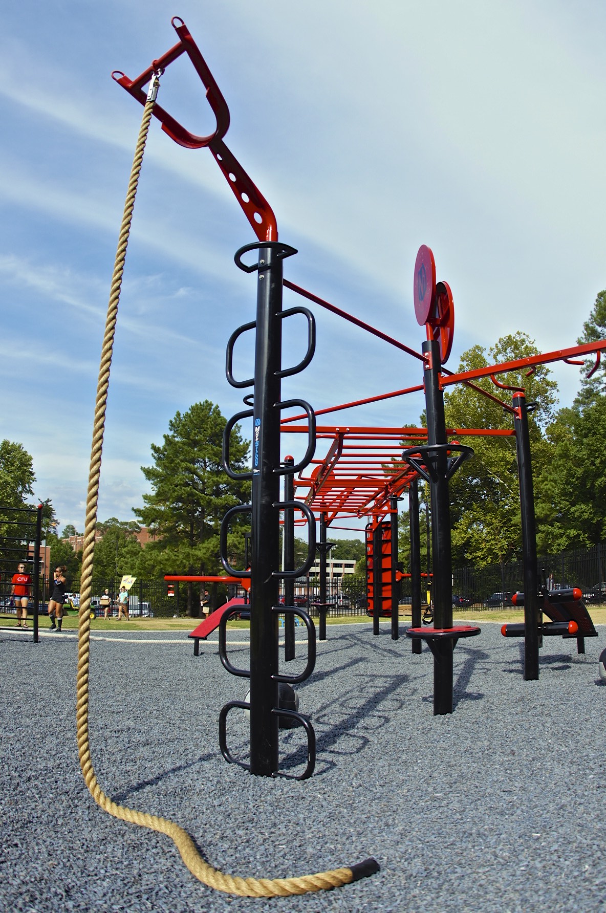 Roper climb fitness station