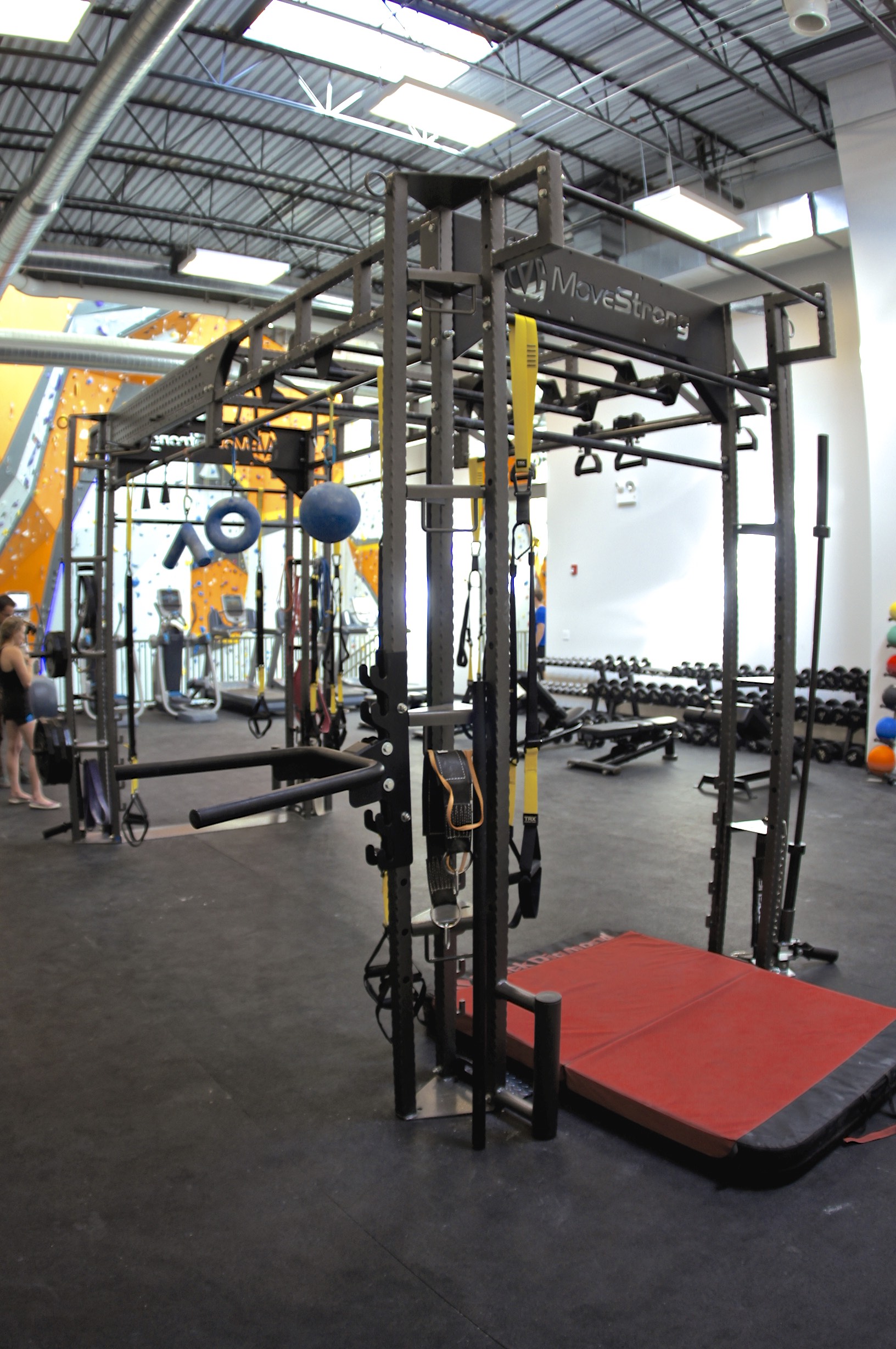 Functional training equipment climbing