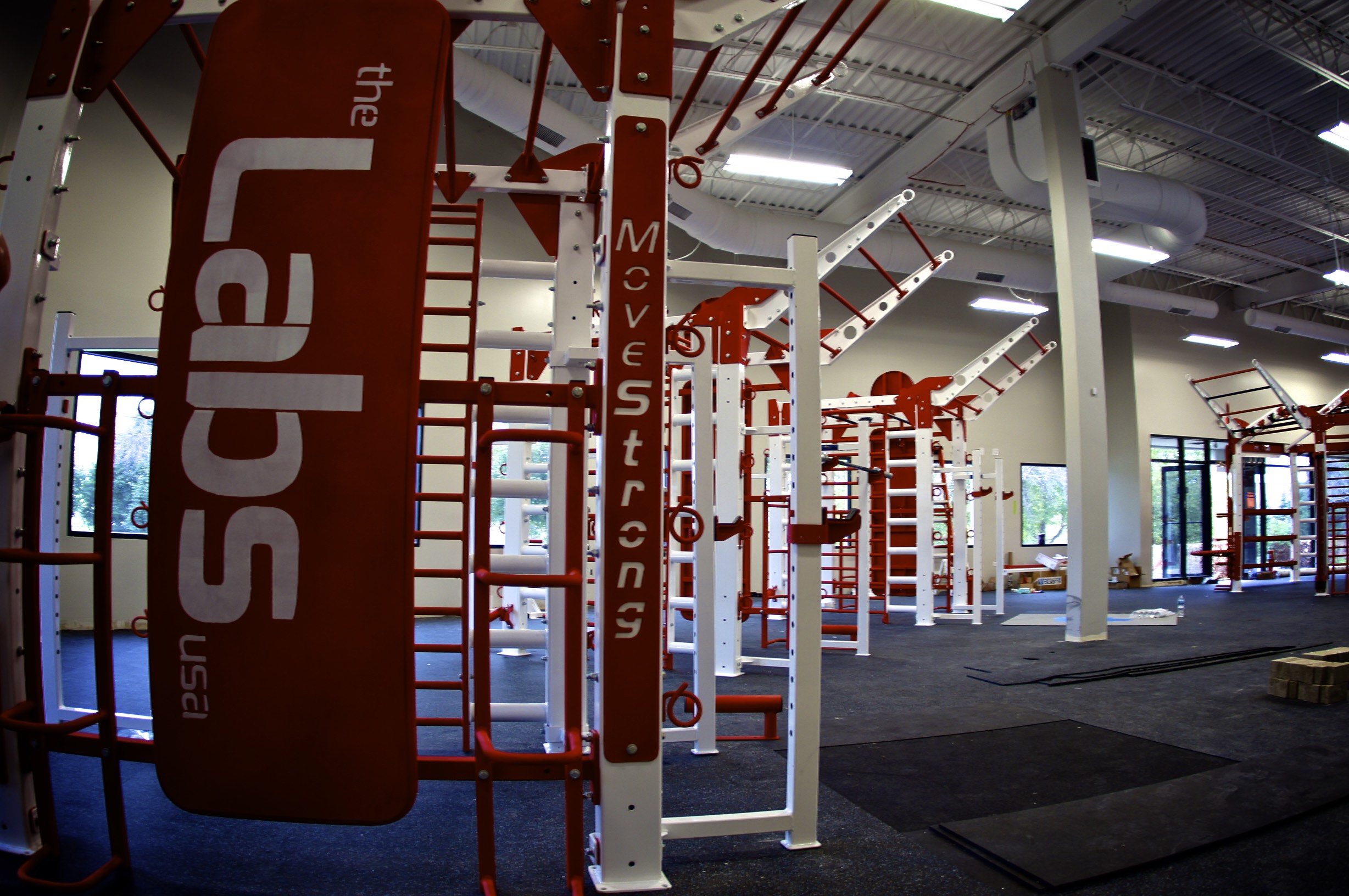 MoveStrong functional fitness equipment