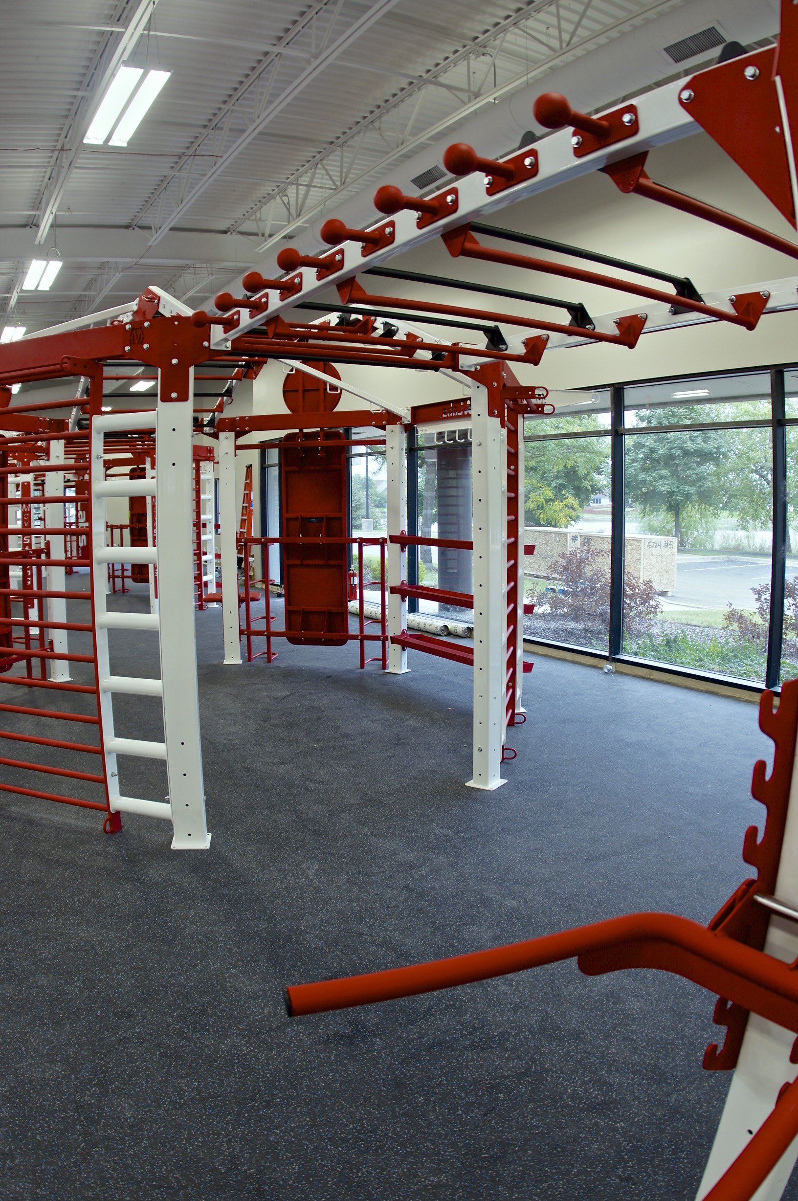Globe rail grips Monkey bars