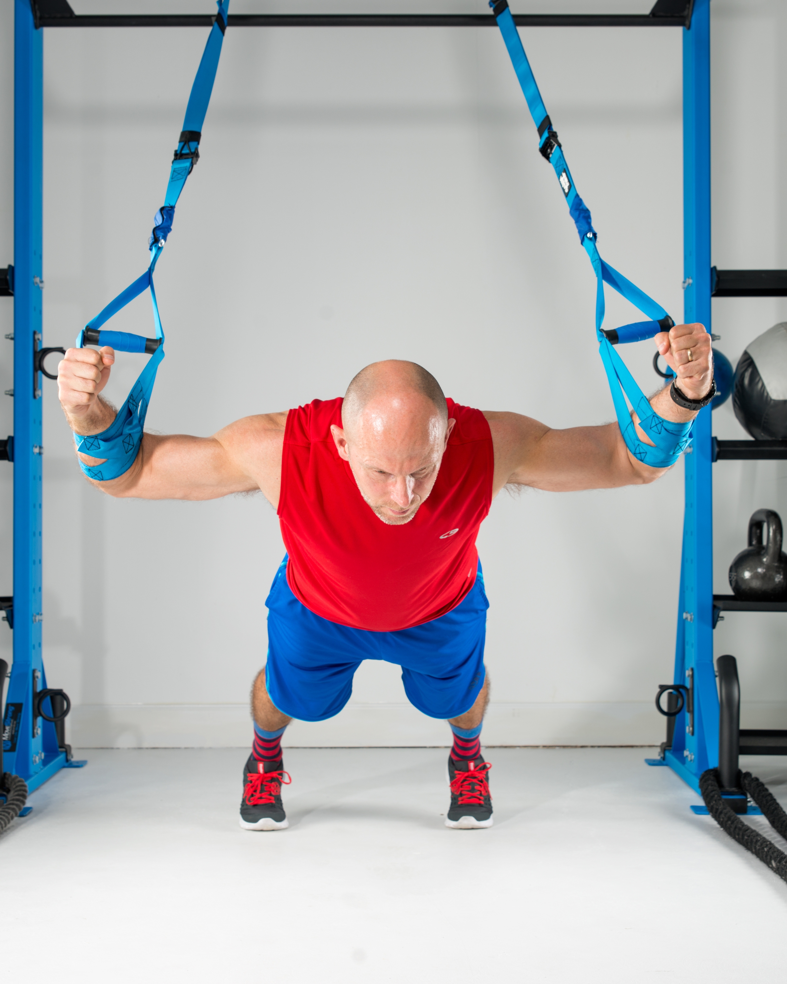 chest fly suspension exercise