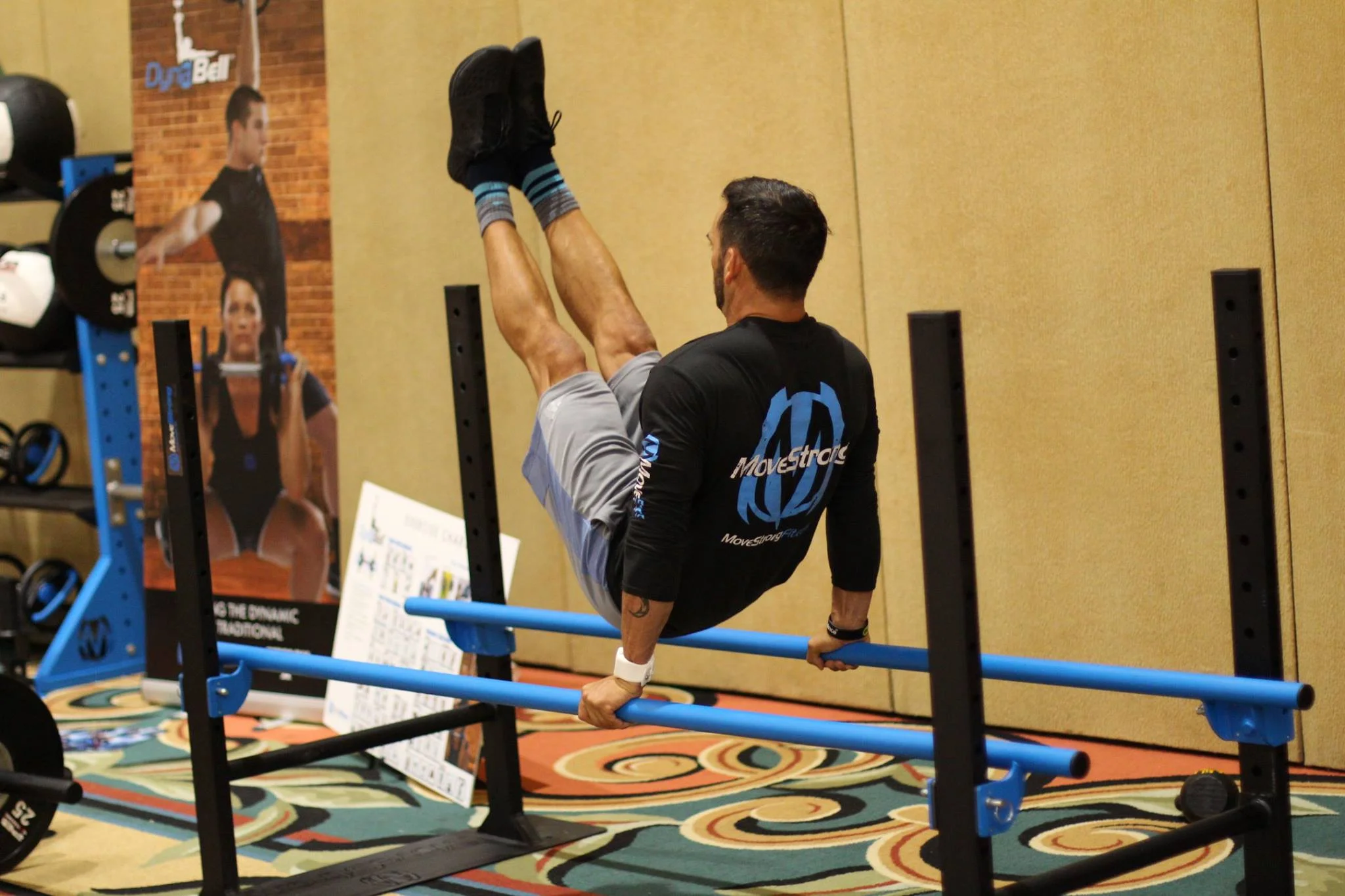 parallel bar v up 