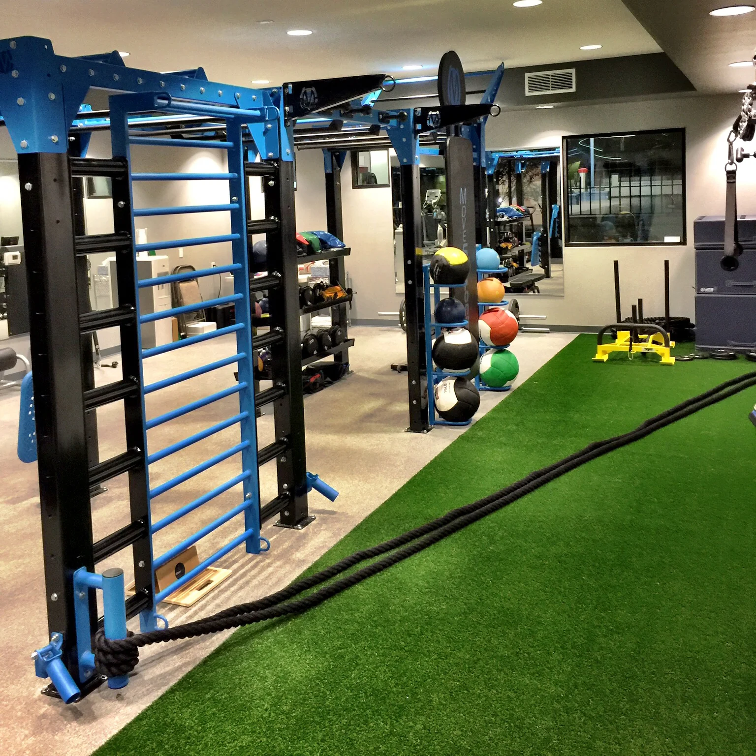 MoveStrong Super Nova-4 FTS