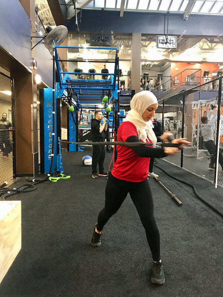 Cobra grip band press