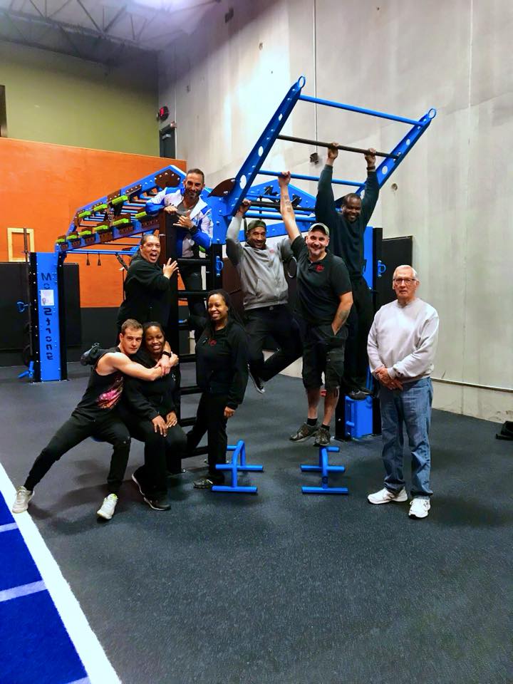 World Gym Staff meets MoveStrong