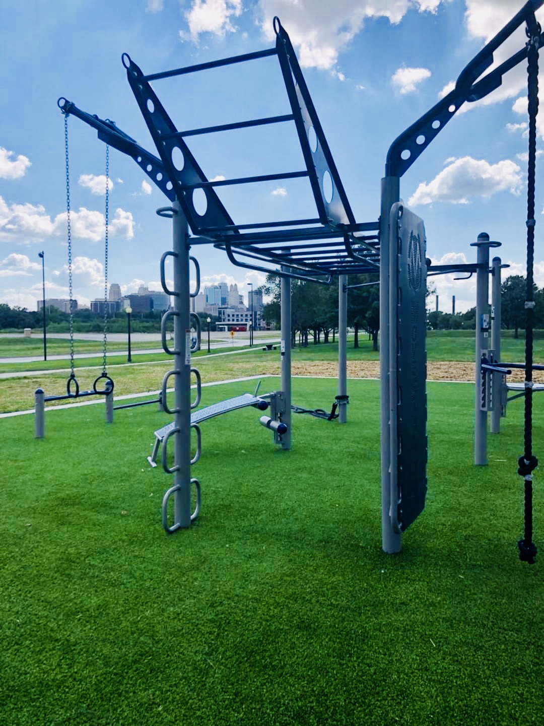 Outdoor Functional Fitness Gym Workout at Kansas City Park
