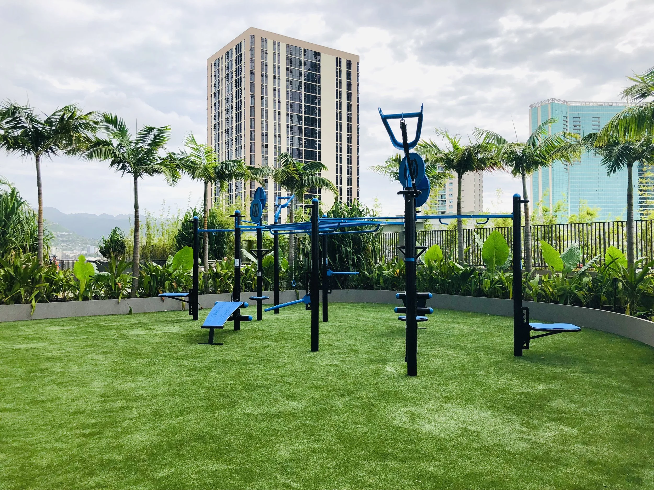 New Hawaii Community Living And Entertainment District Adds Outdoor FitGround
