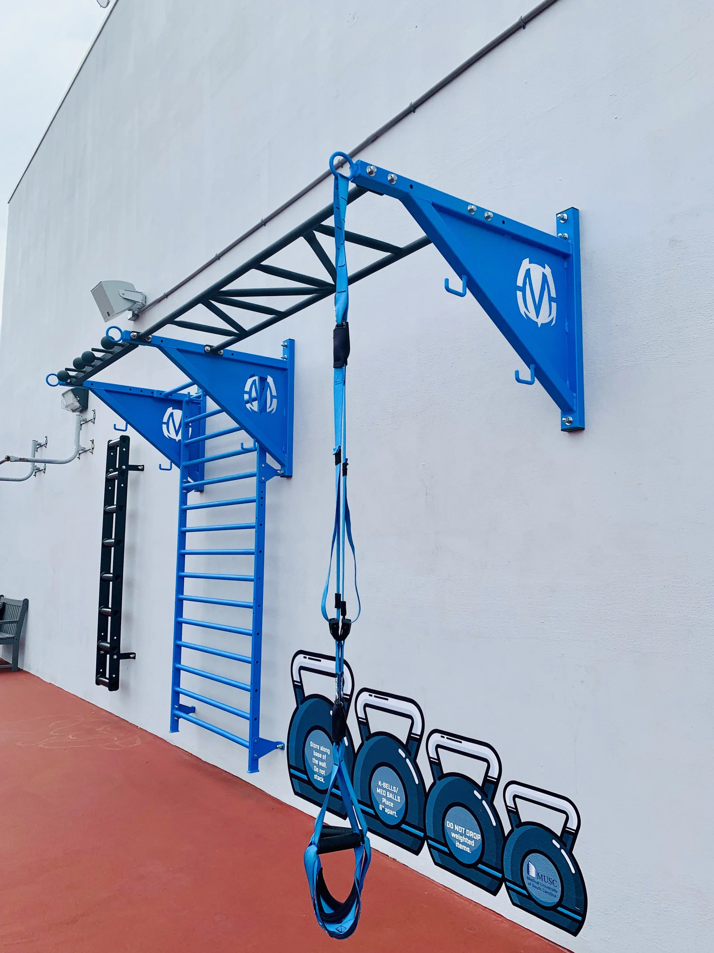Outdoor Pull-up Bracket System and Stall Bars For Group Training