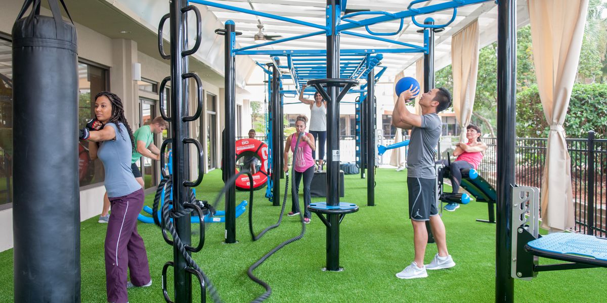 MoveStrong Outdoor Workouts At New Hotel Gym