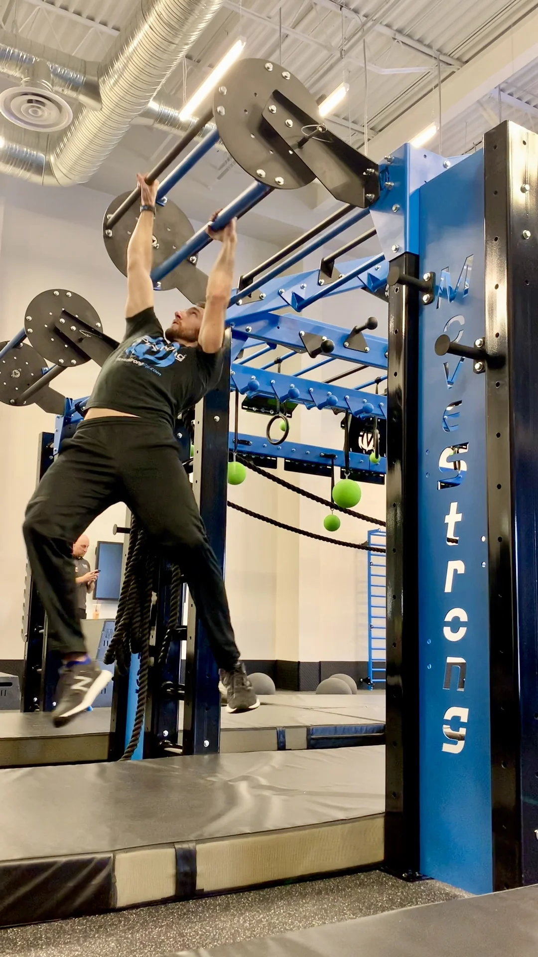 Tips For Mastering The Revolver Pull-up Bar