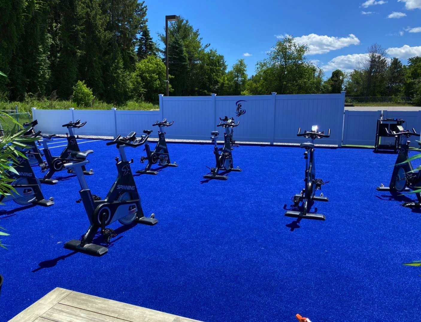 MoveStrong Outdoor Gym With Group Fitnes