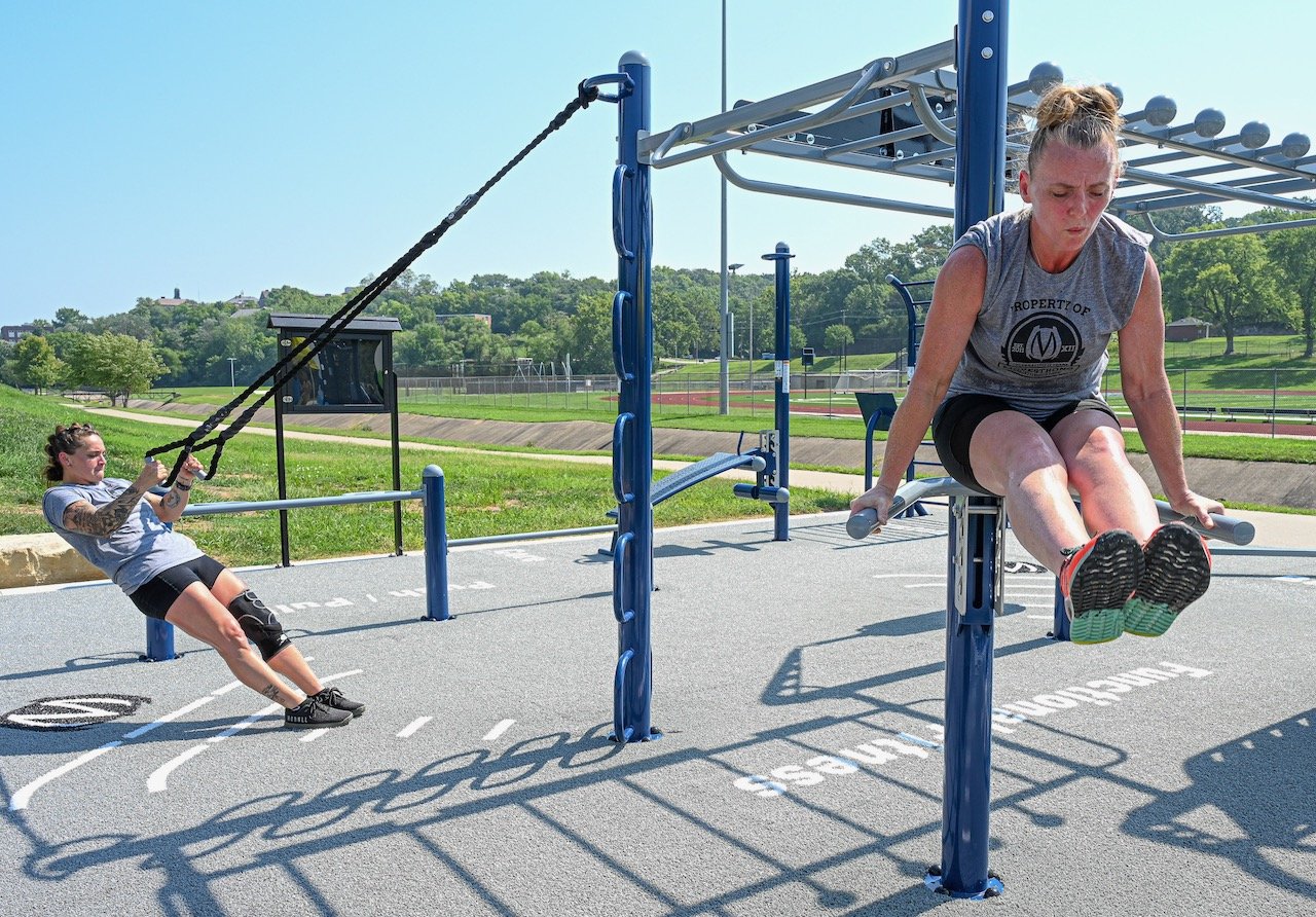 Multi Functional Street Workout Crossfit Playground Calisthenics